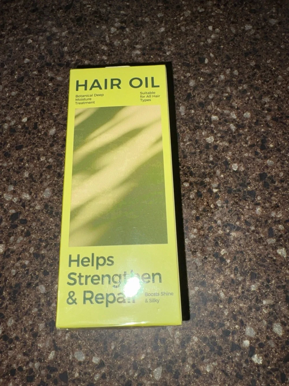 Hair Oil Helps Strengthen & Repair Treatment